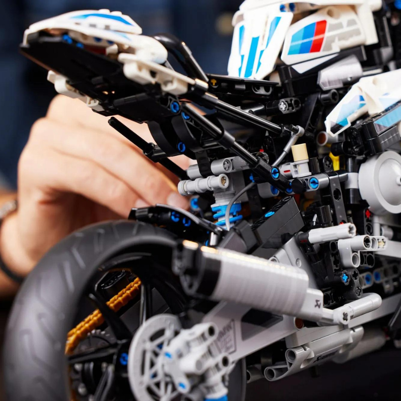 BMW M 1000 RR