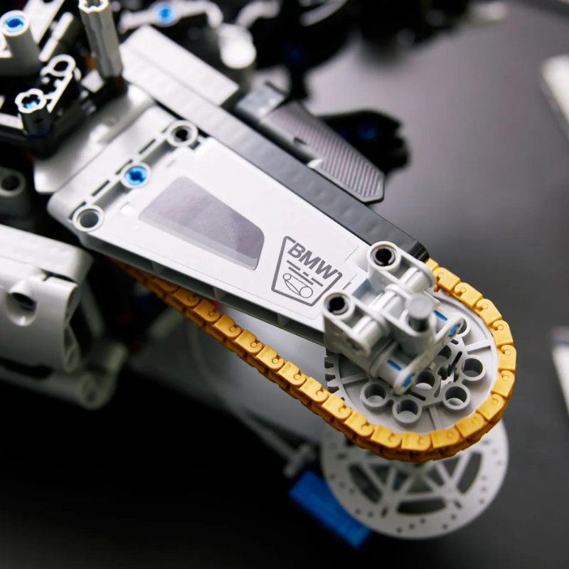 BMW M 1000 RR