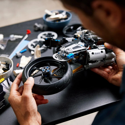 BMW M 1000 RR