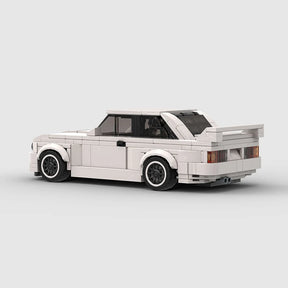 BMW M3 E30 Pure White